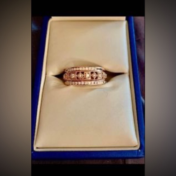 Harry Ritchie’s 3 Stackable Rose Gold Rings size 7 selling together - Picture 2 of 4